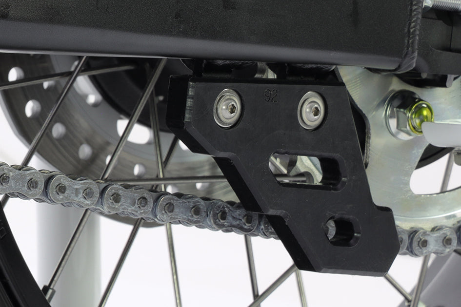 Crosspro DTC Chain Guard, Fin, DTC Black – Honda CRF1100L Africa Twin / Adventure Sport 2020–2026 / Honda XL750 Transalp 2023–2026