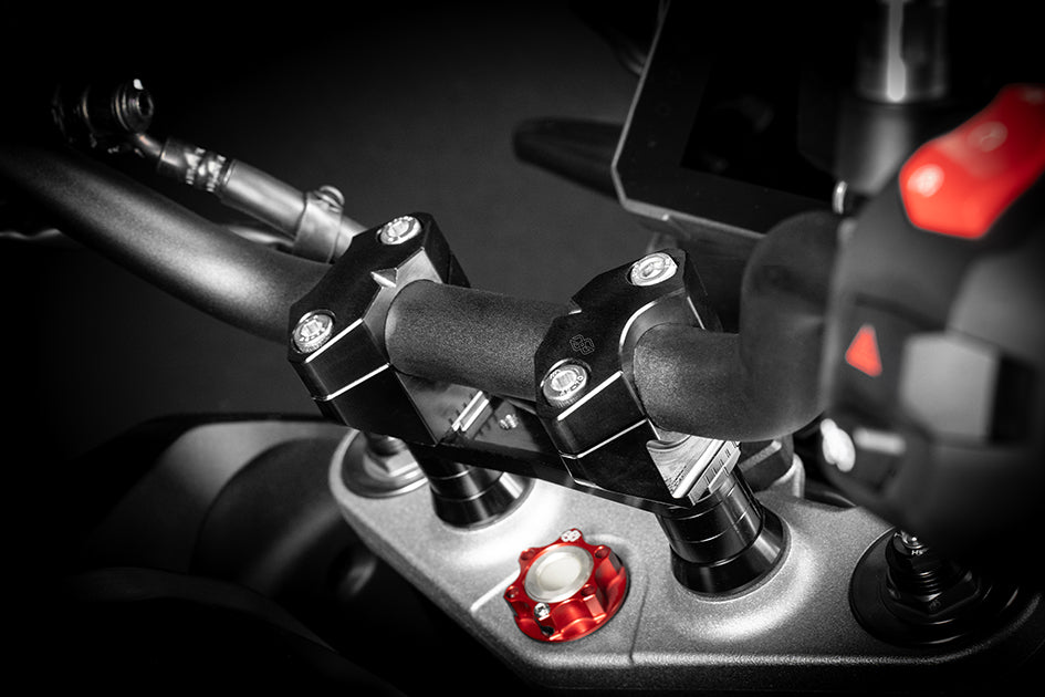 Gilles Adjustable Handlebar Risers, Black – Suzuki V-Strom 1050 (All Models) 2020–2026