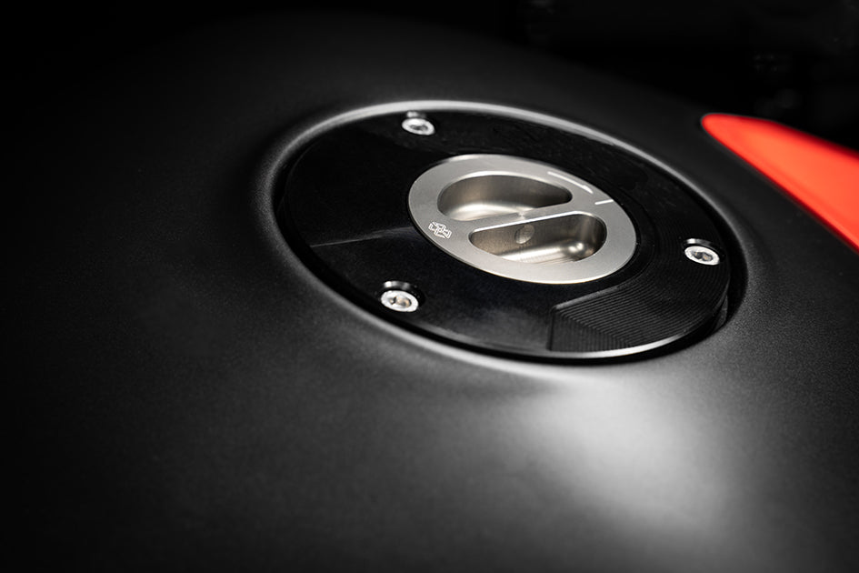 Gilles Racing Fuel Filler Cap (FCAP-07-B)