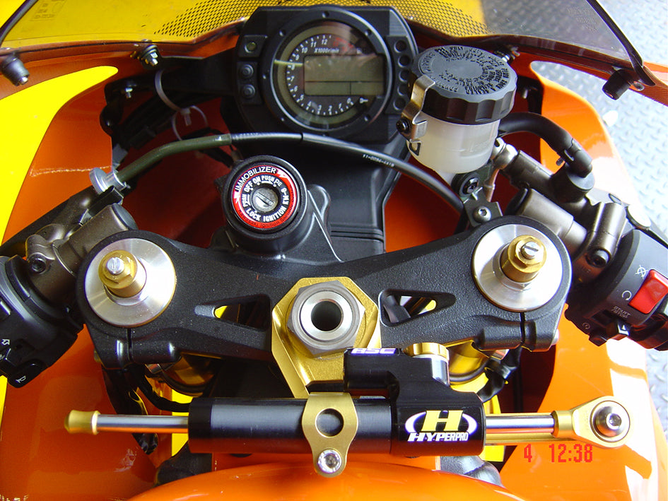 Hyperpro Steering Damper Mounting Kit, Gold, other colours available - Top / Tank (916 Style) – Kawasaki ZX-10R 2004–2005