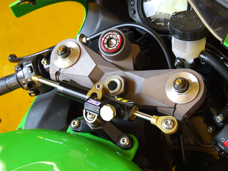 Hyperpro Steering Damper Mounting Kit, Gold, other colours available - Top / Tank (916 Style) – Kawasaki ZX-10R 2006–2012 / Kawasaki ZX-6R 2009–2012