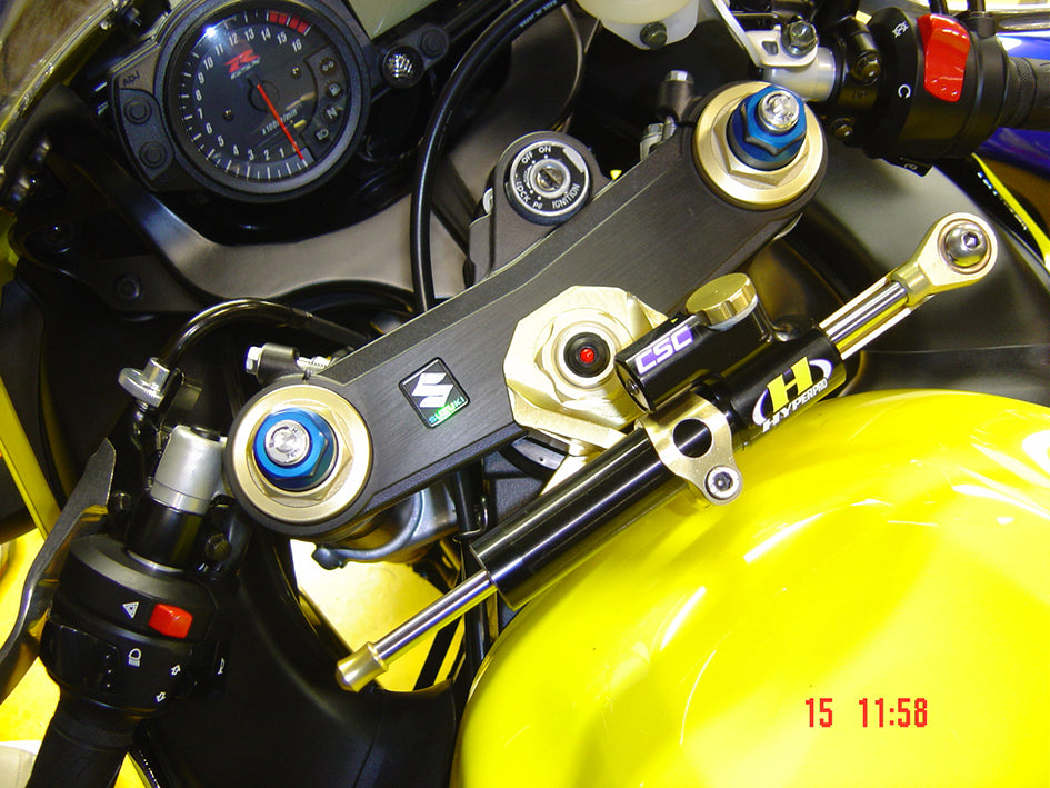 Hyperpro Steering Damper Mounting Kit, Gold, other colours available - Top / Tank (916 Style) – Suzuki GSX-R600 2004–2005 / Suzuki GSX-R750 2004–2005