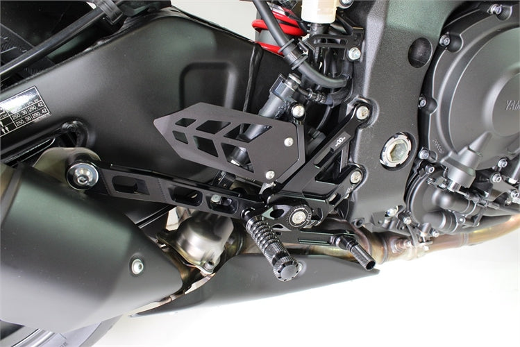 Gilles MUE2 Adjustable Rearset Kit - Black – Yamaha MT-10 (1000cc) 2016–2021