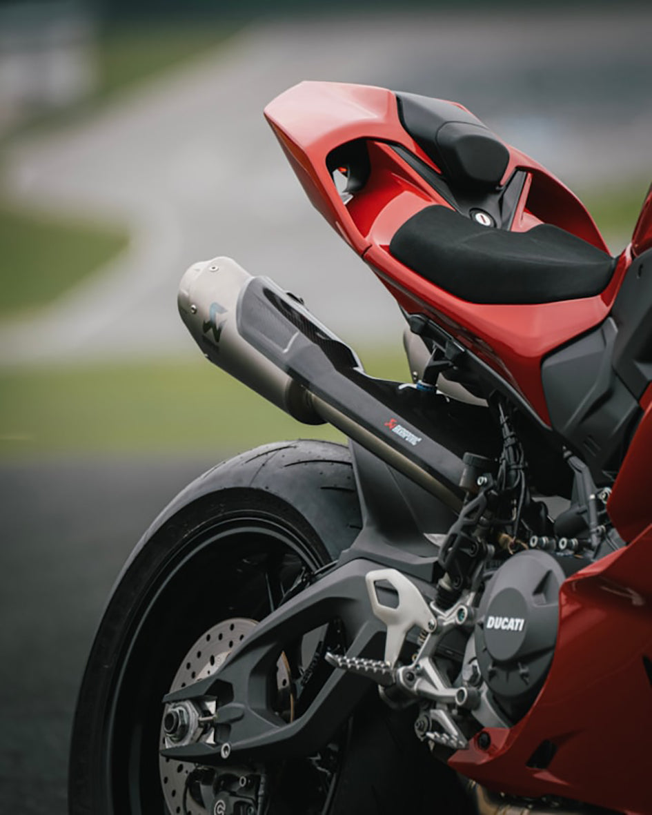 Akrapovic Twin Titanium Silencer Full System - Race – Ducati Panigale V2 2025–2026 / Ducati Streetfighter V2 2025–2026