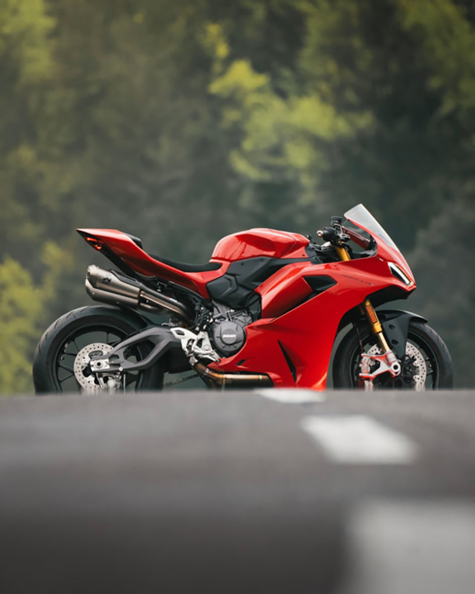 Akrapovic Twin Titanium Silencer Full System - Race – Ducati Panigale V2 2025–2026 / Ducati Streetfighter V2 2025–2026