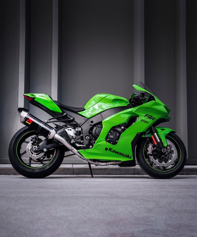 Akrapovic Carbon Silencer Titanium Evolution Full System - Race – Kawasaki ZX-10R / RR 2021–2025