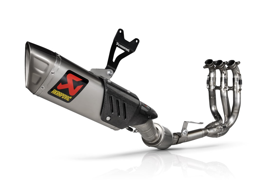 Akrapovic Titanium 3-1 Full Race System – Triumph Daytona 765 2024–2026 / Triumph Street Triple 765 All variants 2024–2026